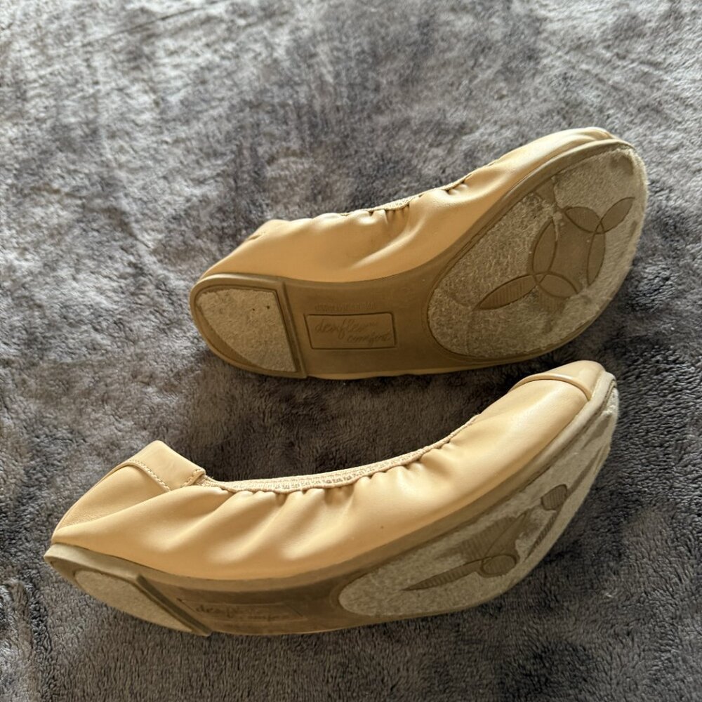 Woman's Comfort Ballet Flat, Nude faux leather combo with Patten tips, S8.5 - Picture 4 of 5